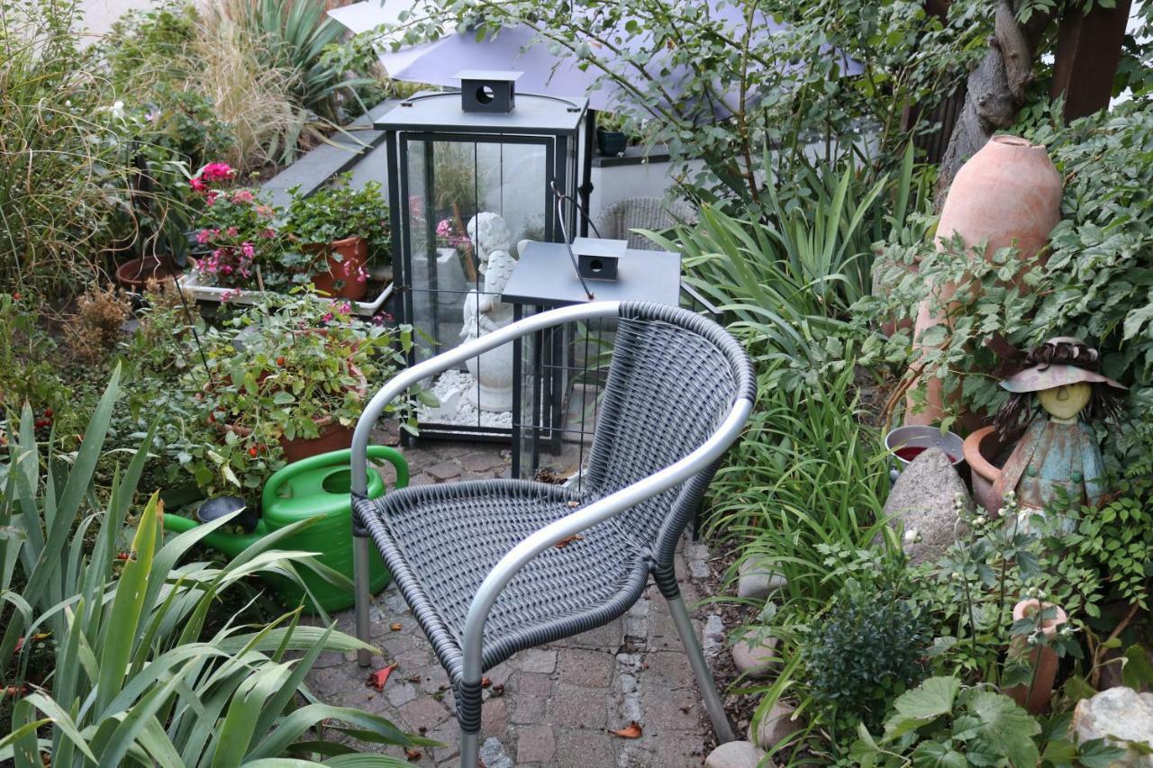Soutterain - Wohnung Mit Senkgarten Weingarten  外观 照片